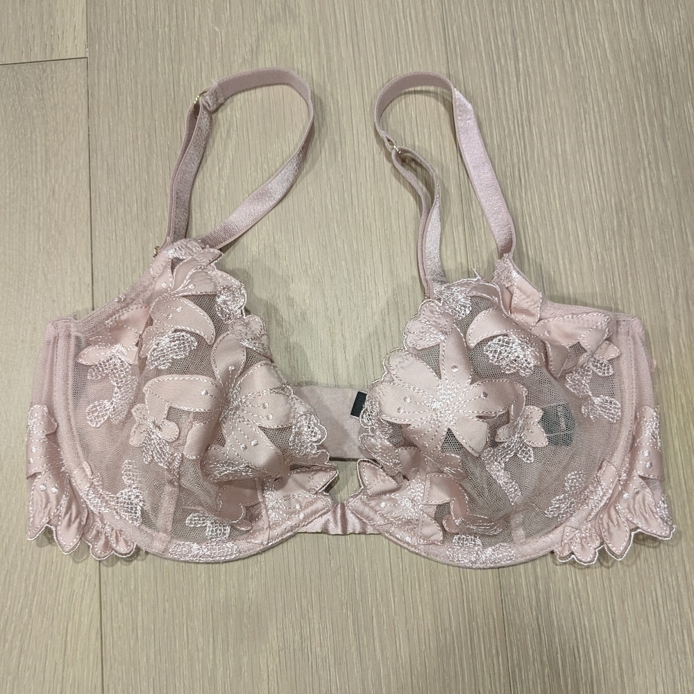 Blush floral bra